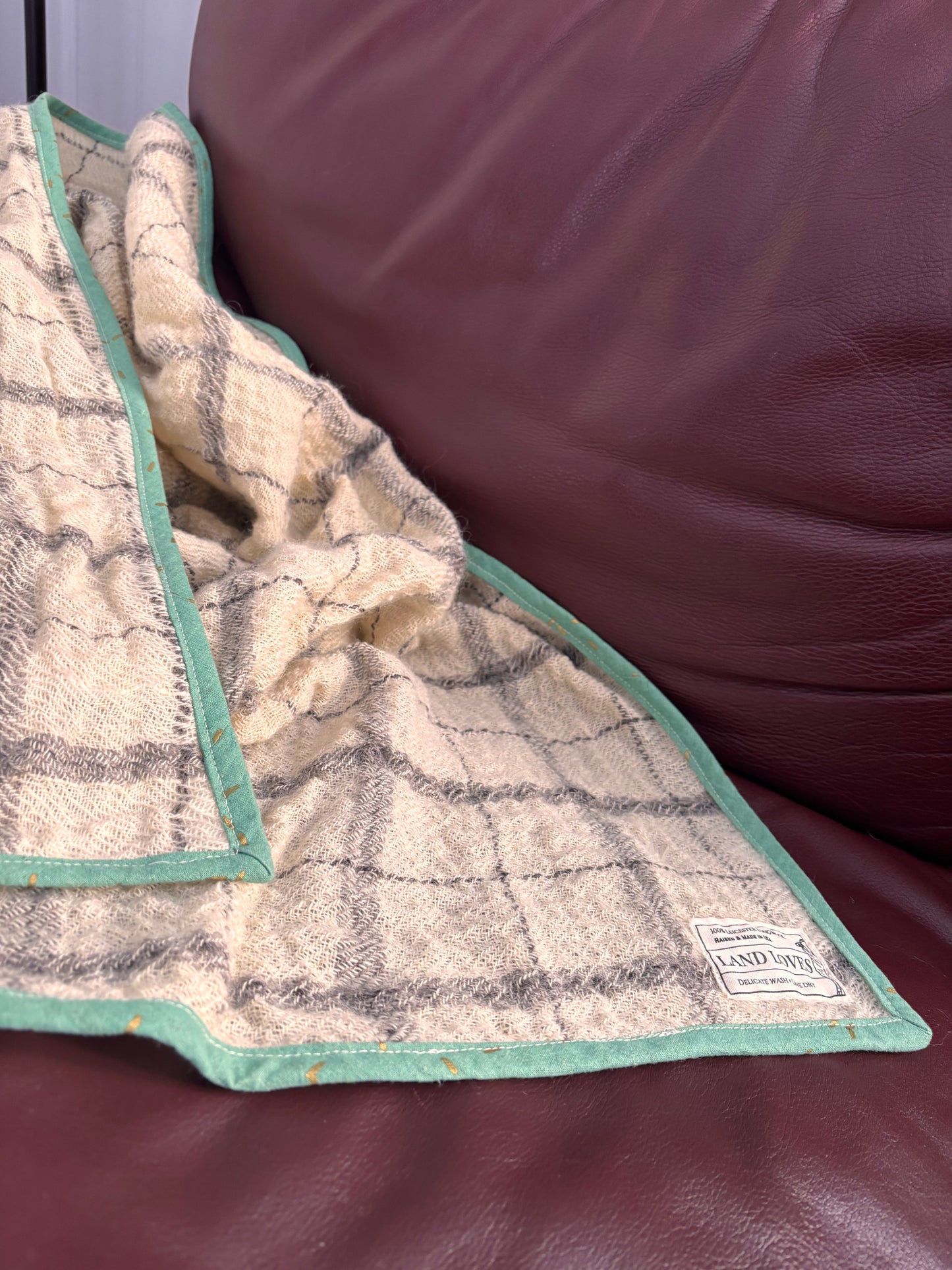 home : 100% natural wool blanket