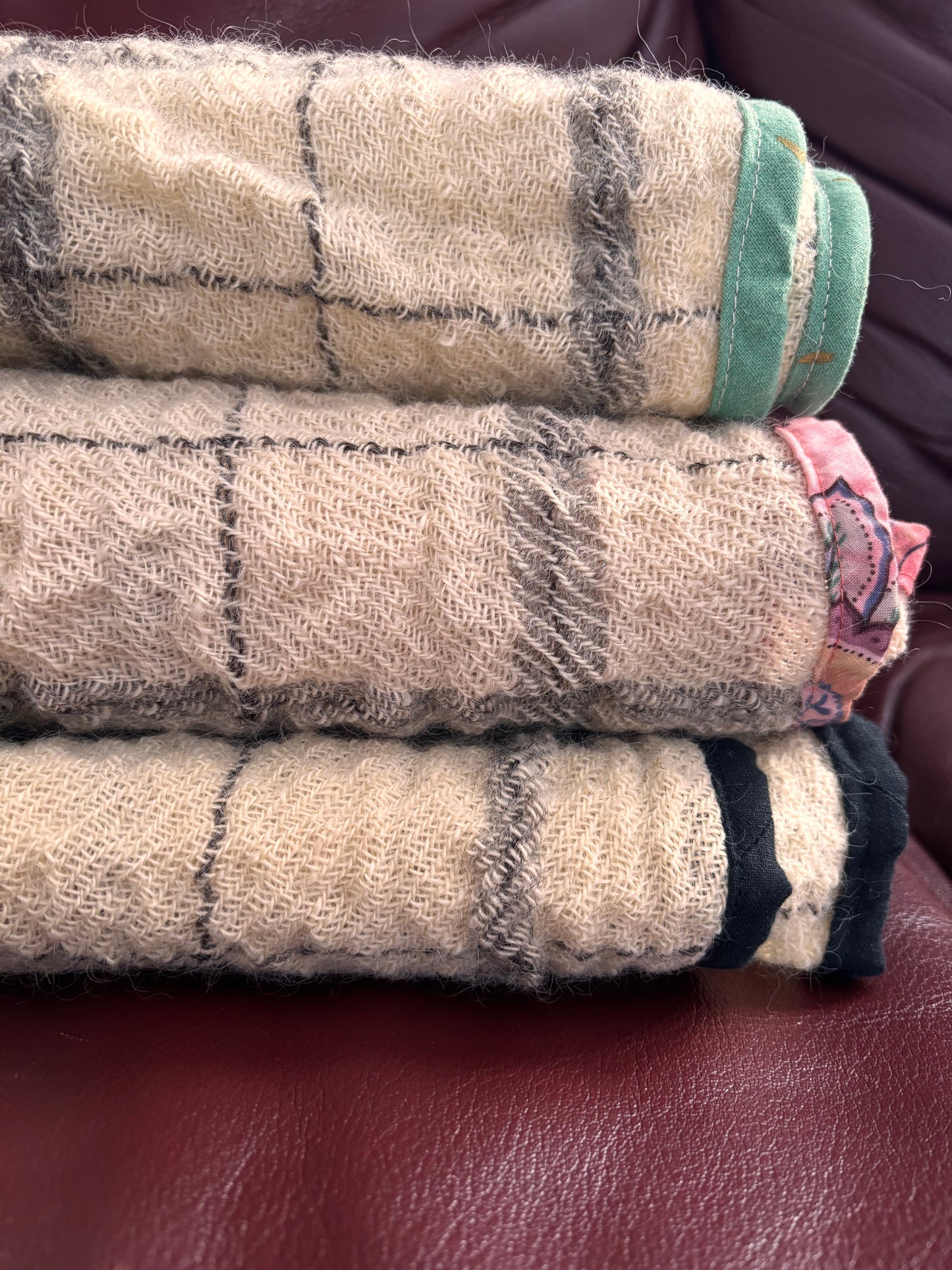 blanket : 100% natural wool